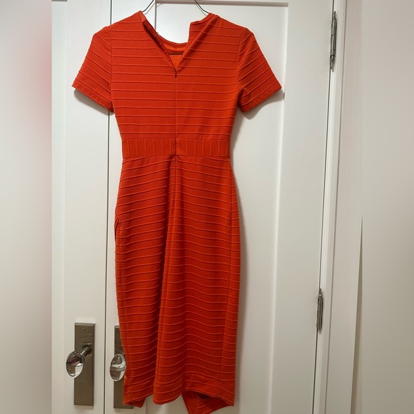 Firm fitting knockout in orange - Picture 1 of 3